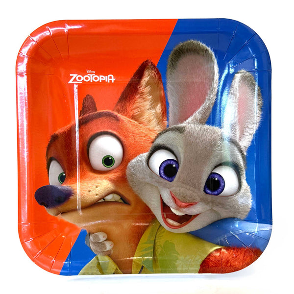 Zootopia 9-inch dinner plates included in the Deluxe Party Pack