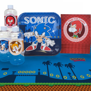 Classic Sonic themed basic party pack with Sonic dinner plates, character bottle labels, lunch napkins, and Sonic themed plastic table cover.